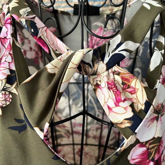 7th Avenue NY&C Floral Sleeveless Top- Green and Pink - Picture 4 of 10